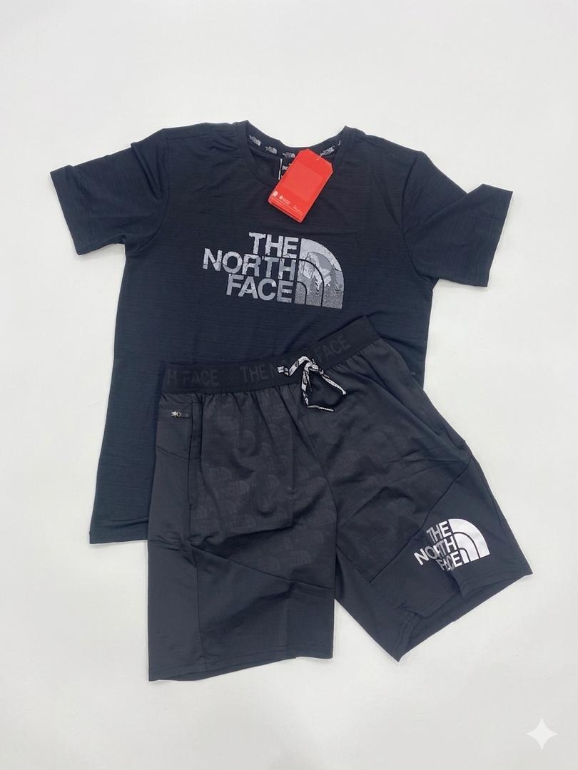 ENSEMBLE TRICO SHORT NORTH FACE